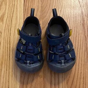 Keen sandals. Baby size 5.